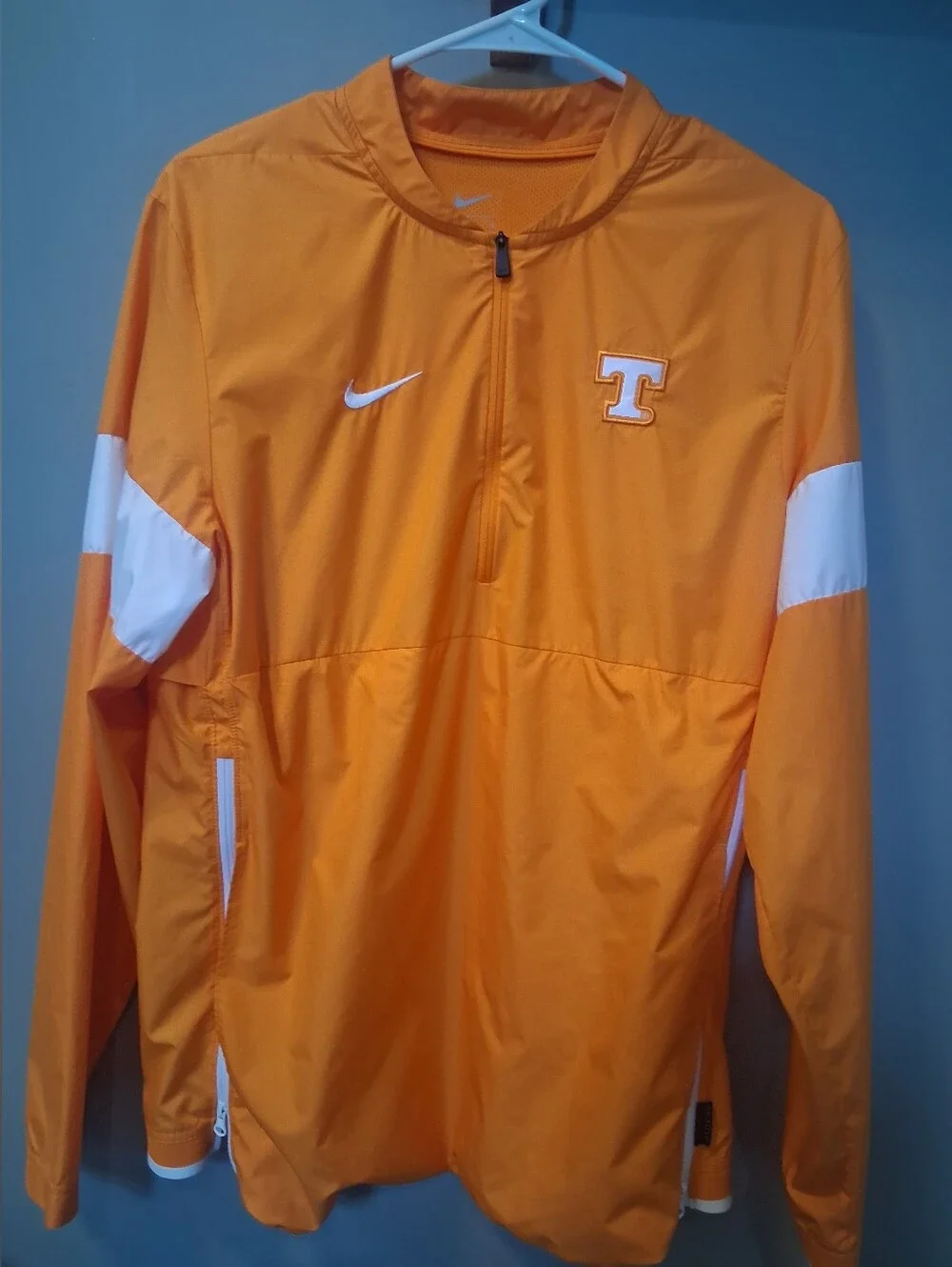 Nike Tennessee Vols Windbreaker On Field Sidelines T LOGO Swish Logo 1/4 Zip